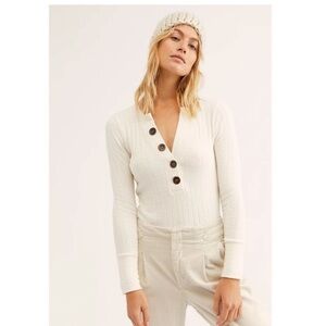 Free People- WE THE FREE Oliver Henley Long Sleeve Tee SZ L
Excellent condition